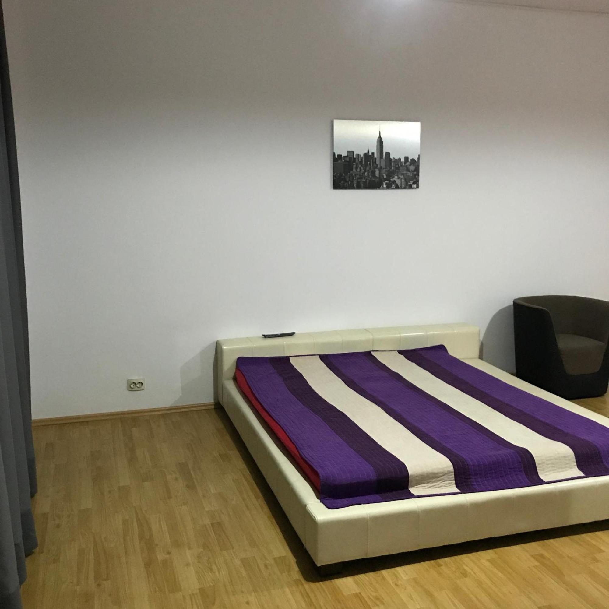 Central Park Studios Букурещ Екстериор снимка