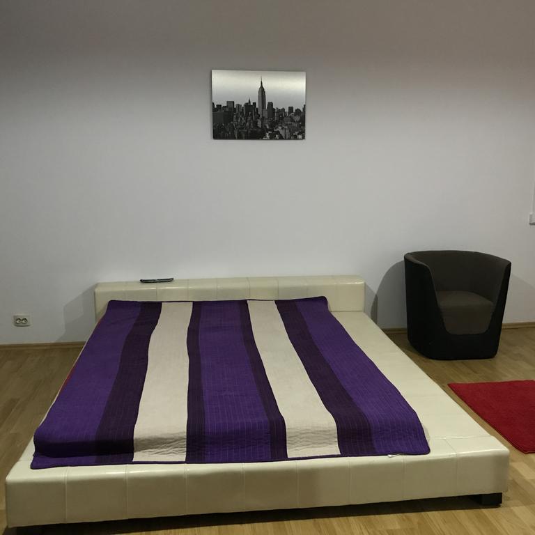 Central Park Studios Букурещ Екстериор снимка