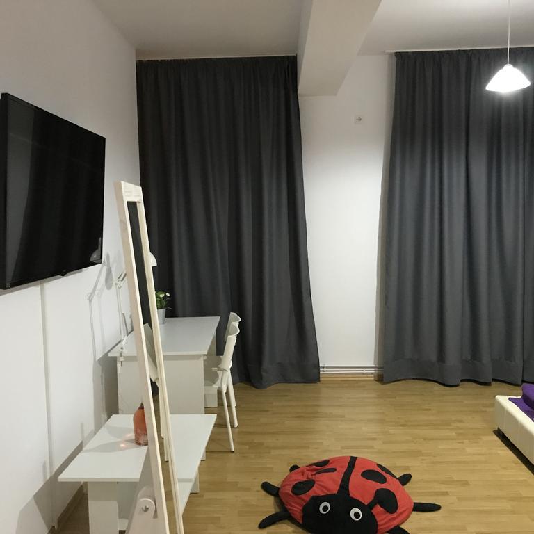 Central Park Studios Букурещ Екстериор снимка