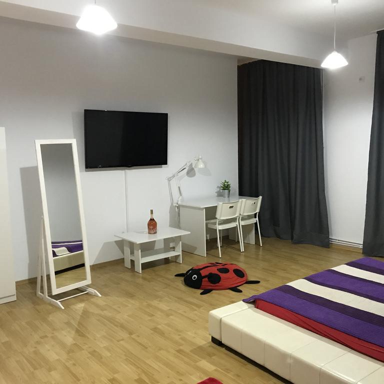 Central Park Studios Букурещ Екстериор снимка