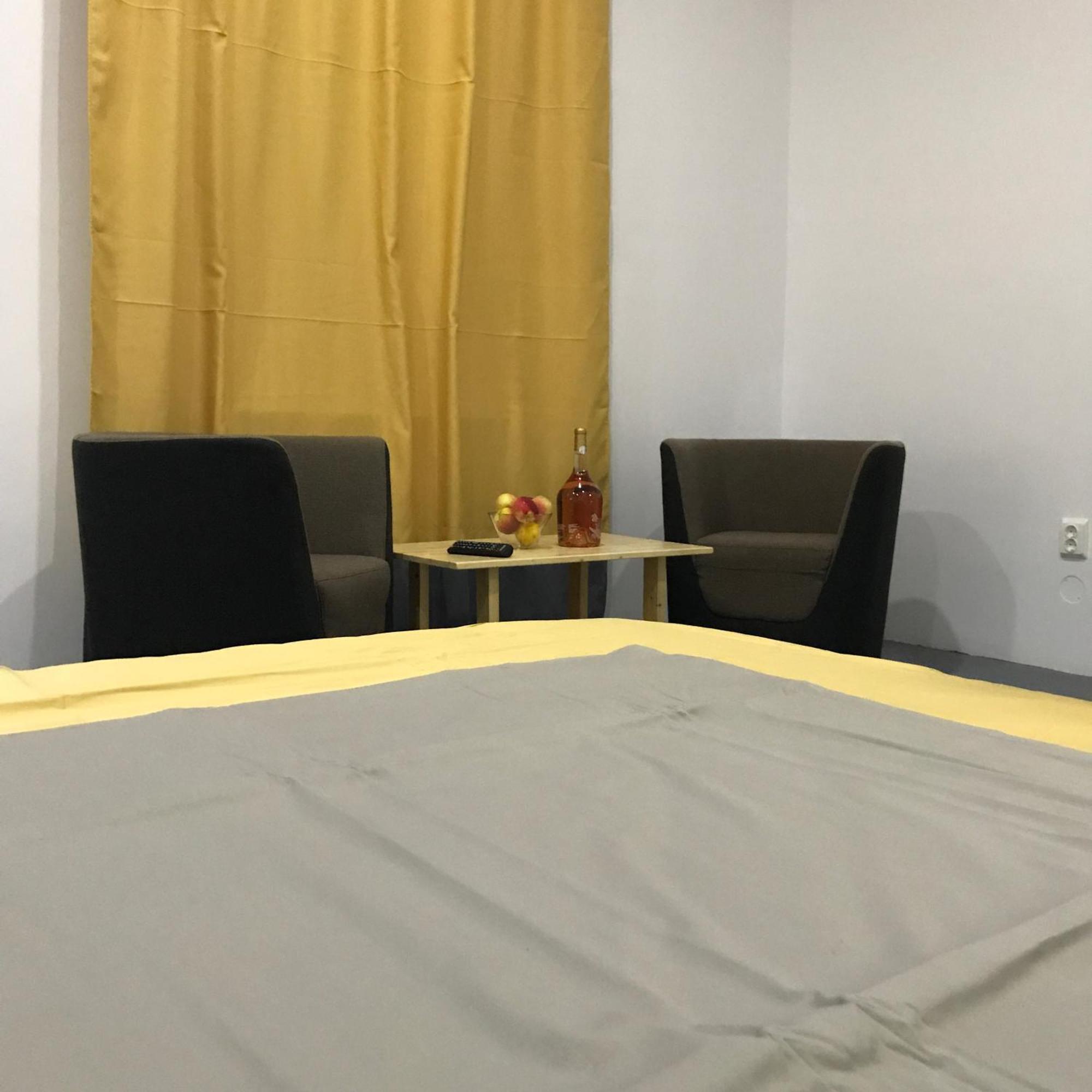 Central Park Studios Букурещ Екстериор снимка