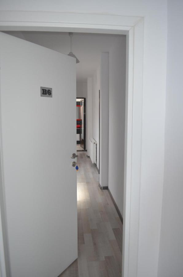 Central Park Studios Букурещ Екстериор снимка